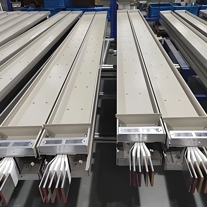 Hoge stroom afgesloten busbaan